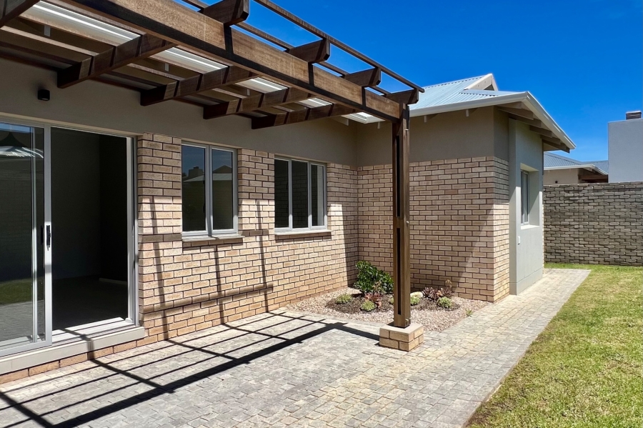3 Bedroom Property for Sale in Mooikloof Country Estate Western Cape